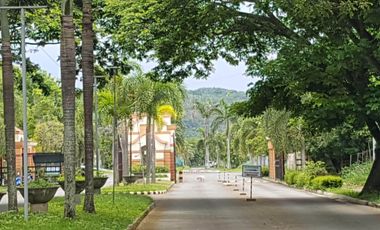 3BR House and Lot For Sale in Biñan Laguna near Nuvali, Paseo de Sta. Rosa, Vista Mall