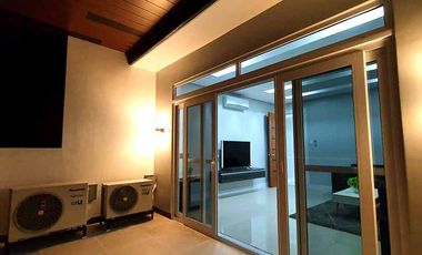 NEW RFOElegant Semi Furnished Townhouse for sale in Teachers Village Quezon City