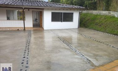 Finca en Arriendo Ubicado en Envigado Codigo 3643