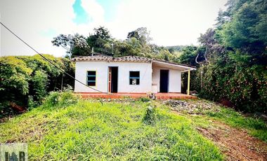 Finca en Arriendo Ubicado en Medellín Codigo 3998