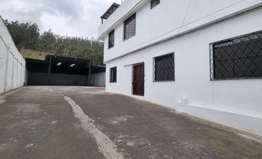 Casa   Galpón en Venta, Ambato