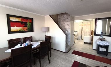 Casa en Venta en Rene Olivares Becerra