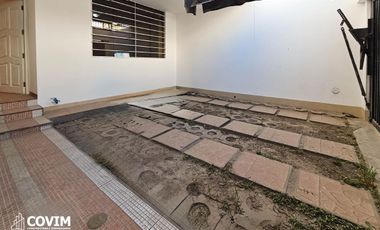 Casa en Alquiler en Cayma – a 3 minutos de la Avenida Ejercito