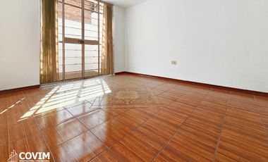 Casa en Alquiler en Cayma – a 3 minutos de la Avenida Ejercito