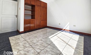 Casa en Alquiler en Cayma – a 3 minutos de la Avenida Ejercito