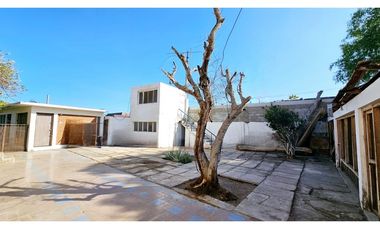 Casa con Gran Terreno en Arica
