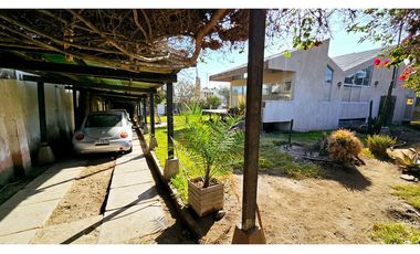Casa con Gran Terreno en Arica