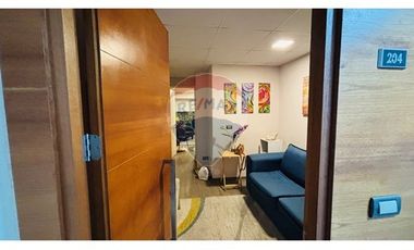 Venta Oficina en excelente ubicación La Reina