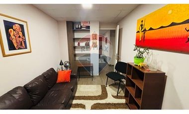 Venta Oficina en excelente ubicación La Reina