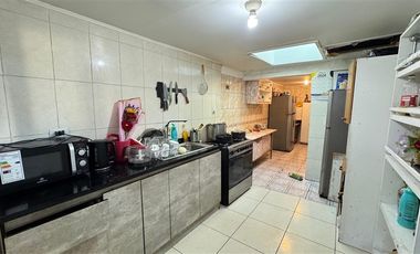 Casa en Venta en VILLA LO CAQMPINO , QUILICURA