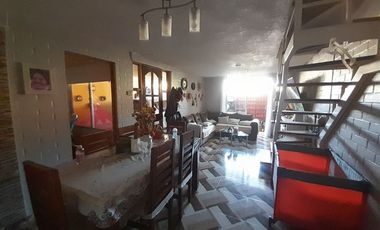 Casa en Venta en PASAJE TOKIO