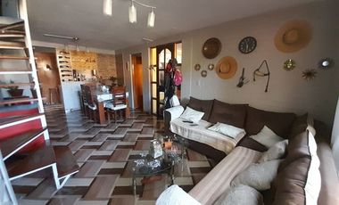 Casa en Venta en PASAJE TOKIO