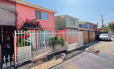 Casa en Venta en VILLA LO MARCOLETA, QUILICURA
