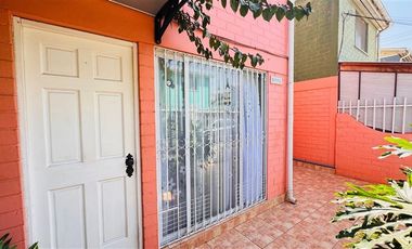 Casa en Venta en VILLA LO MARCOLETA, QUILICURA