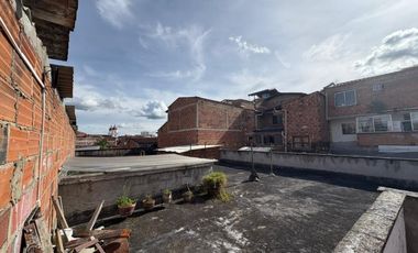 🏡 CASA LOTE EN VENTA UBICADA EN EL RETIRO SECTOR CENTRO