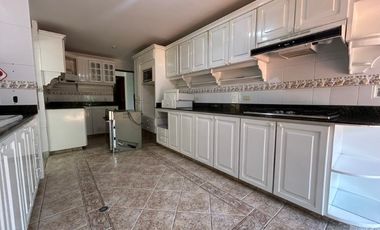 🏡 CASA EN ARRIENDO UBICADA EN ENVIGADO SECTOR BENEDICTINOS