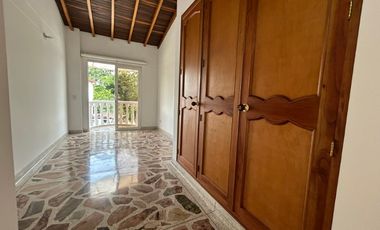 🏡 CASA EN ARRIENDO UBICADA EN ENVIGADO SECTOR BENEDICTINOS