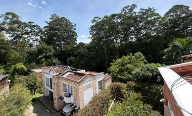 🏡 CASA EN ARRIENDO UBICADA EN ENVIGADO SECTOR BENEDICTINOS