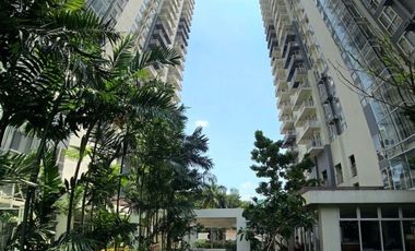 Studio Unit with Patio and Garden View