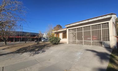 Alquiler - Esquina comercial en el Boulevard, Av. H. Yrigoyen y Casnati