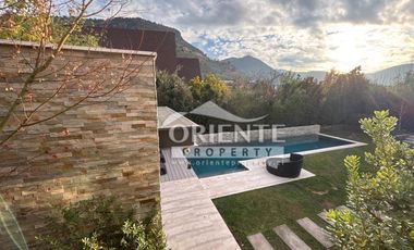 ESTUPENDA CASA LOMA LA CRUZ LOS TRAPENSES