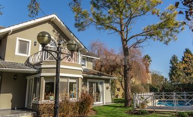 Casa en  Country 