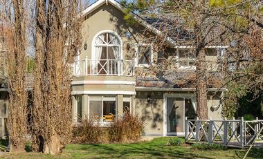 Casa en  Country 