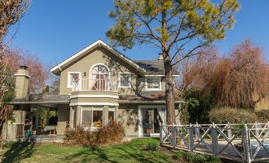 Casa en  Country 