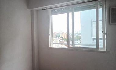 Departamento en Villa Urquiza de 2 ambientes con balcón francés y cocina separada