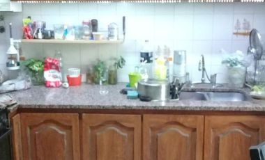 Casa en  Jose Artigas para RECICLAR!!!!!
