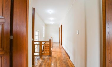 Venta casa comercial 295m2 Mariscal Fosh 2 Pisos