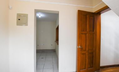 Venta casa comercial 295m2 Mariscal Fosh 2 Pisos