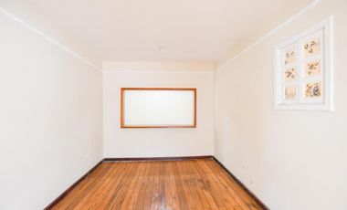 Venta casa comercial 295m2 Mariscal Fosh 2 Pisos