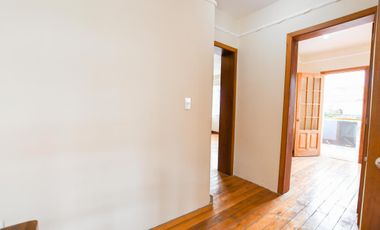 Venta casa comercial 295m2 Mariscal Fosh 2 Pisos