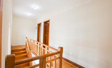 Venta casa comercial 295m2 Mariscal Fosh 2 Pisos