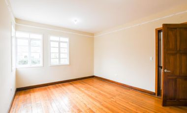 Venta casa comercial 295m2 Mariscal Fosh 2 Pisos
