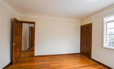 Venta casa comercial 295m2 Mariscal Fosh 2 Pisos