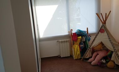 Excelente casa en Temperley 4 dormitorios cochera y piscina!!