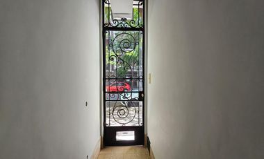 Oficina en PB de 2 ambientes sin escaleras en Las Cañitas