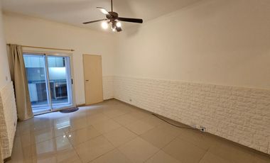 Oficina en PB de 2 ambientes sin escaleras en Las Cañitas