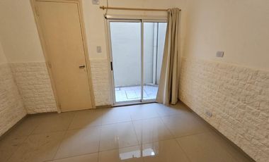 Oficina en PB de 2 ambientes sin escaleras en Las Cañitas