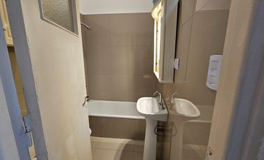Oficina en PB de 2 ambientes sin escaleras en Las Cañitas