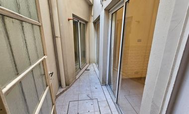 Oficina en PB de 2 ambientes sin escaleras en Las Cañitas