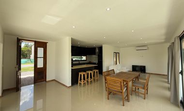 Casa en alquiler - 4 Dormitorios 4 Baños - 1.750Mts2 - La Plata
