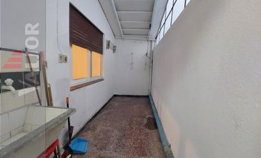 Departamento 2 ambientes con patio en alquiler