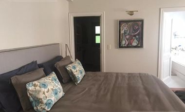 Casa con pileta en River Oaks