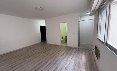Departamento en Alquiler Monoambiente Refaccionado en Libertad esq. M. T. de Alvear