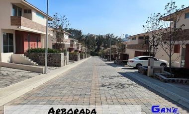Venta Casa Arborada Lago Esmeralda Atizapan Estado de México