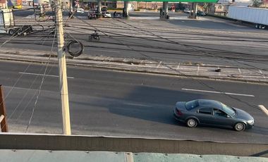 SE RENTA BODEGA SOBRE VIALIDAD TOLUCA NAUCALPAN