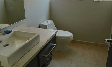 RENTO PENTHOUSE DE 2 PISOS SUPER AMPLIO  EN JURIQUILLA WISE LIVING